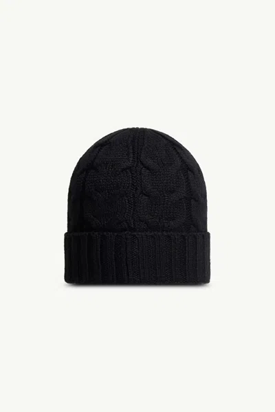 Moncler Wool Beanie In Black