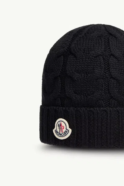 Moncler Wool Beanie In Black