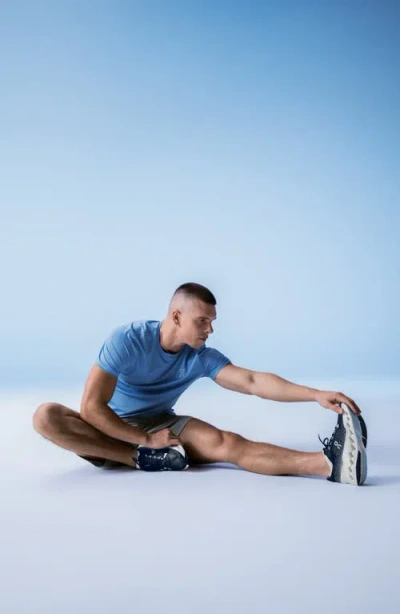On Core-t Running T-shirt In Blue