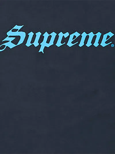 Supreme Logo-print T-shirt In Blue