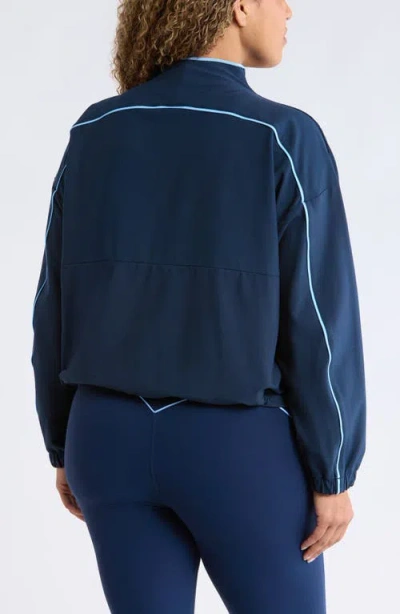 Zella Piped Half Zip Pullover In Black