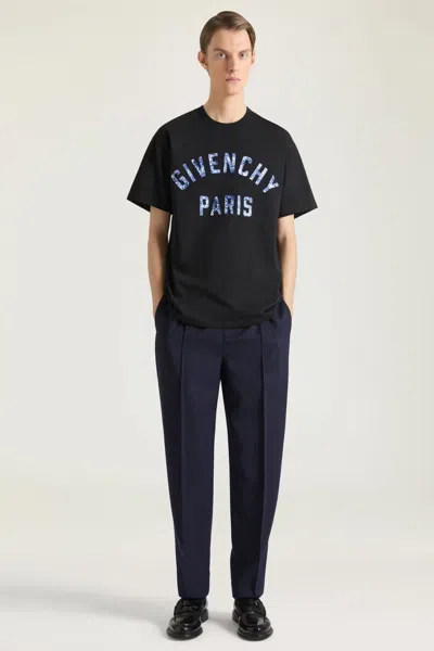 Givenchy Regular Fit Tshirt In Black