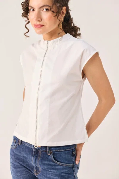 Reistor Zip Front Top In Neutral