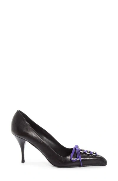 Prada Runway Pump In Black
