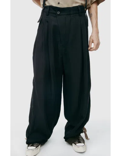 Ziggy Chen In Black