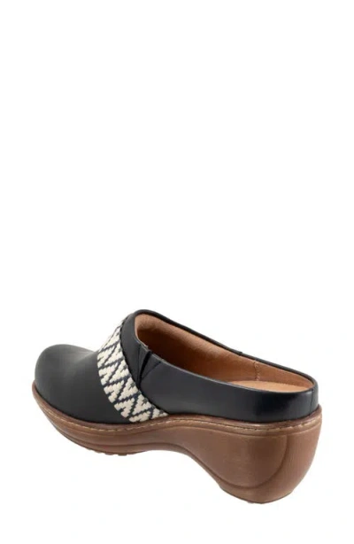 Softwalk ® Marion Platform Clog In Black