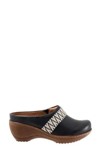 Softwalk ® Marion Platform Clog In Black