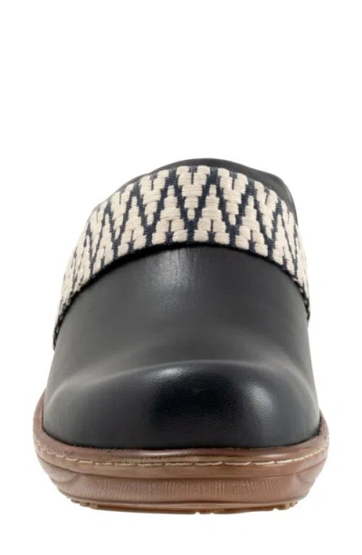 Softwalk ® Marion Platform Clog In Black