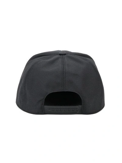 Shop Givenchy Kappe Mit Kontrast-logo In Black