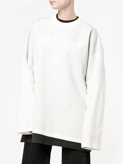 Shop Vetements 'antwerpen' Langarmshirt Im Lagen-look In White