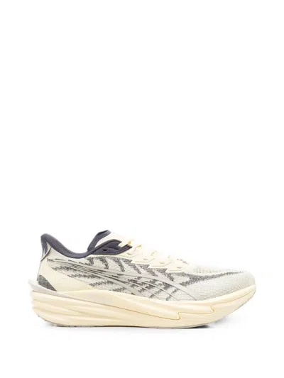 Puma Deviate Nitro 4 Running Shoe In Gold