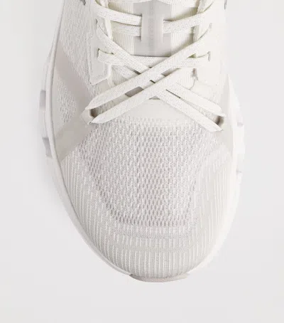 On Cloud X 4 Ad Sneaker In White