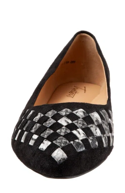 Trotters Wide Width Estee Flat In Black