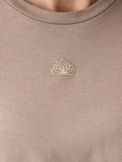 LOTUS-EMBROIDERED SHORT-SLEEVE T-SHIRT
