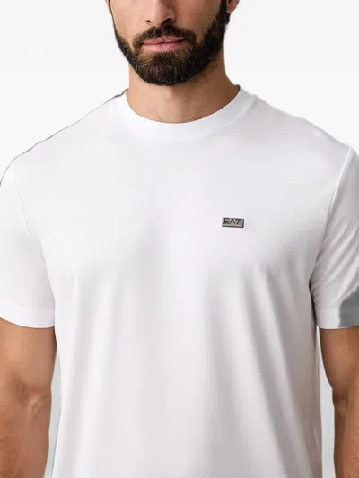 Ea7 로고 디테일 티셔츠 In White