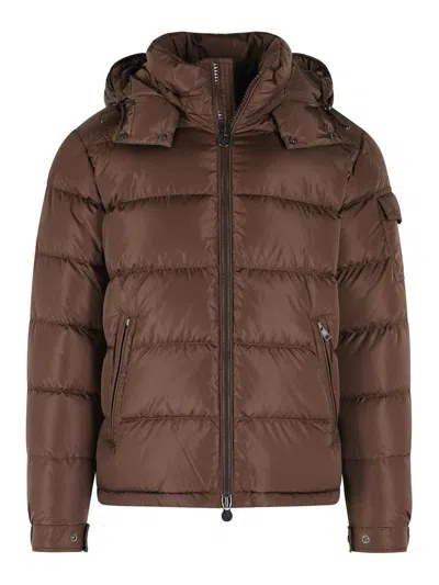 Moncler Maya Quilted Shell Down Jacket In Marrón
