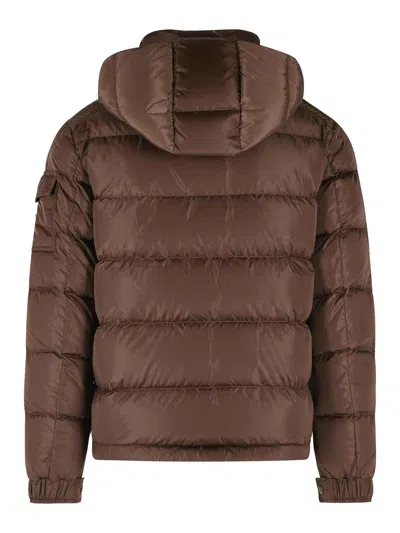 Moncler Maya Quilted Shell Down Jacket In Marrón