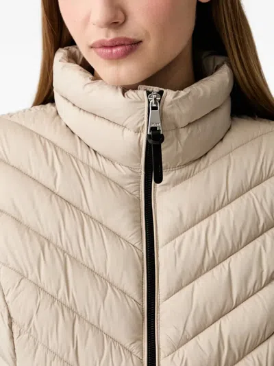 Dkny 퀼팅 베스트 In Neutral
