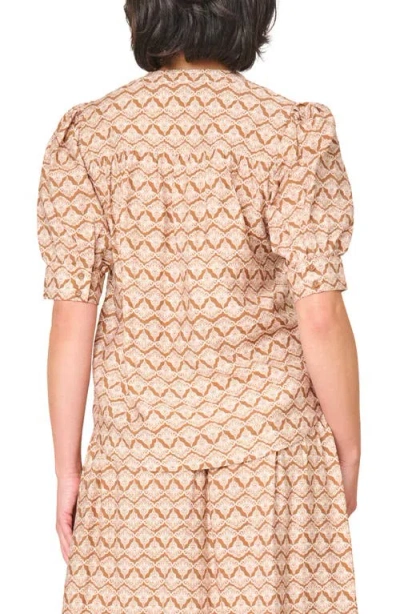 Gibsonlook Notch Neck Pullover Top In Neutral