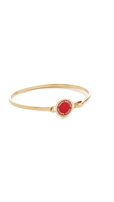 Shop Marc Jacobs Enamel Logo Disc Hinge Bracelet In Red