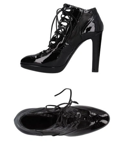 Jean Paul Gaultier Laced Shoes In Black
