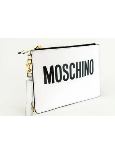 Shop Moschino Pochette In 1001c