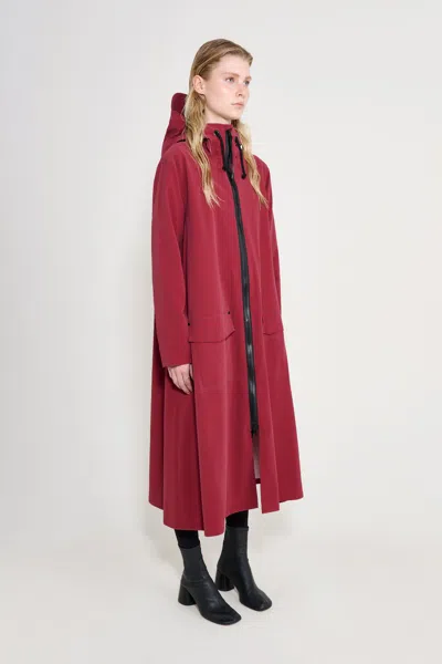 Stutterheim Mosebacke Long Patch Raincoat In Red