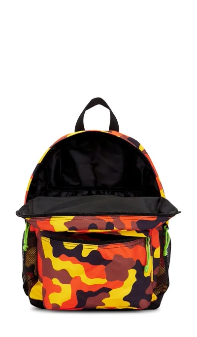 Huf 89 Logo Backpack In 熔岩红
