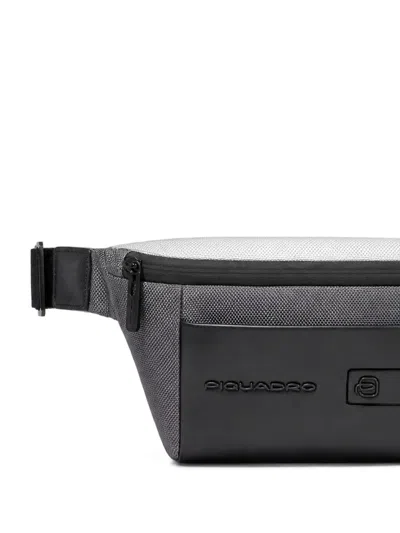 Piquadro 로고 장식 벨트 백 In Black