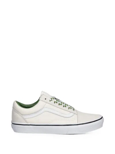Vans Old Skool Sneakers In White