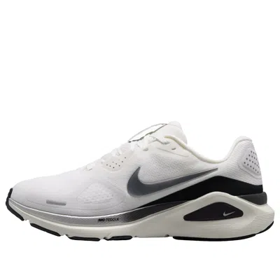 Nike Womens Structure 26 Ess In White