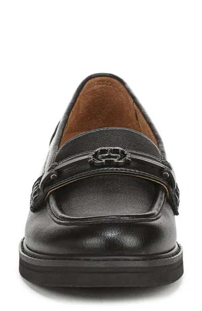 Naturalizer Pryce Loafer In Black