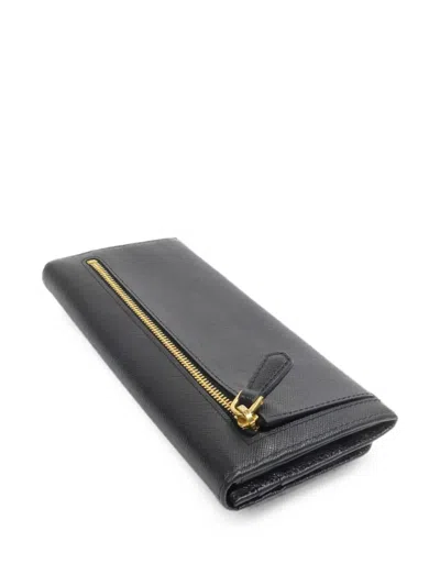 Pre-owned Prada Logo-plaque Wallet In Black
