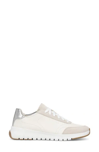 Vionic Uptown Platform Sneaker In Multi