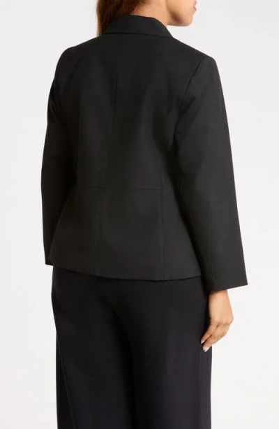 Kasper Two-button Jacket In Black