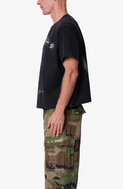 Mnml Scream Graphic T-shirt In Black