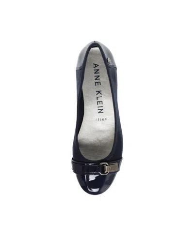 Anne Klein Akable Flat In Blue