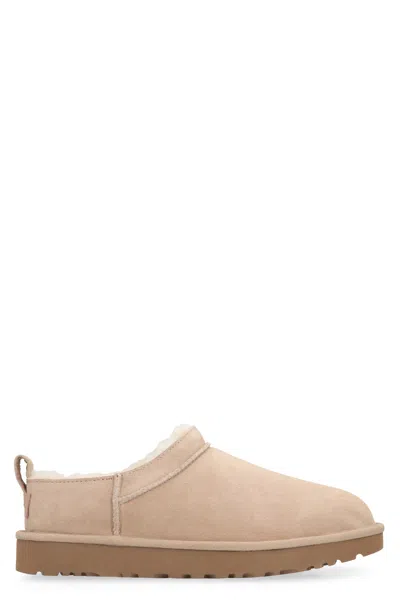 Ugg Short Suede Ankle Boots With Shearling Lining And Pull Tab In Pink