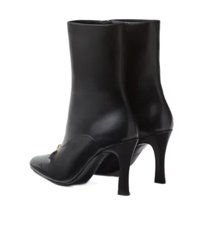 Versace Medusa-plaque Leather Ankle Boots In Black
