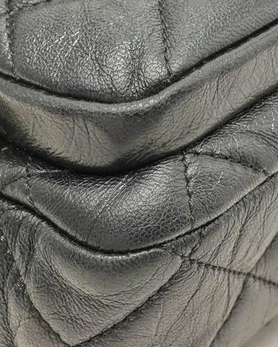 Chanel 24a Messenger Bag In Black