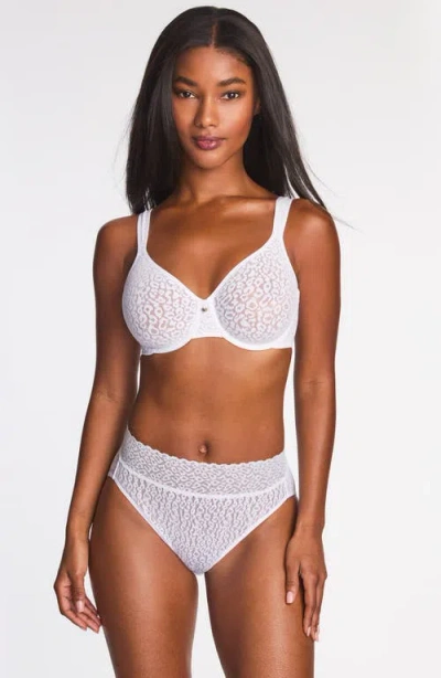 Wacoal High Bar Underwire Bra In White