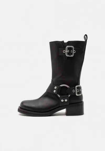 Steve Madden Boots Black In Black