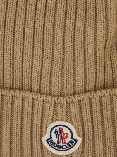 Moncler Simple Hat In Brown