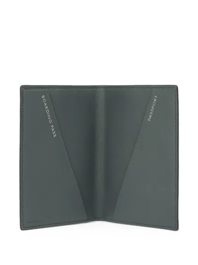 Smythson 파나마 크로스 그레인 여권 커버 In Green