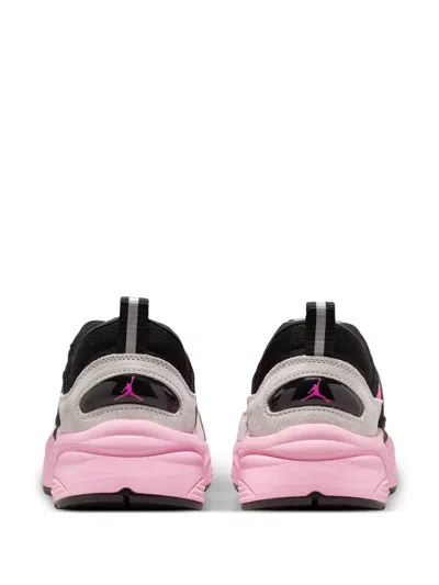 Jordan Trunner O/s Sneaker In Black