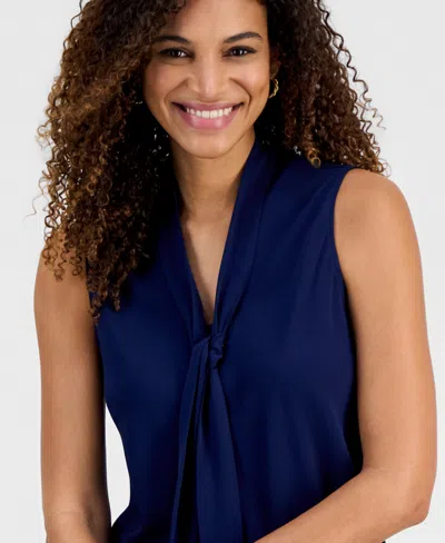 Kasper Sleeveless Tie Front Top In Blue