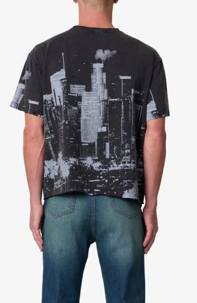 Mnml Dtla Distressed Graphic T-shirt In Black
