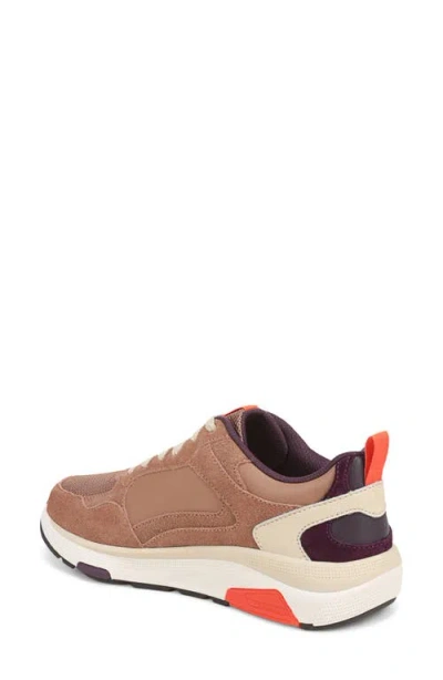 Vionic Walk Strider Weekender Sneaker In Brown