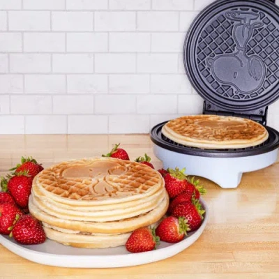 Uncanny Brands Peanuts Snoopy Waffle Maker In Multi