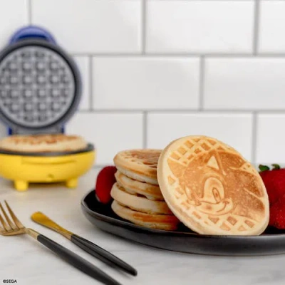 Uncanny Brands Sonic The Hedgehog Mini Waffle Maker In Multi